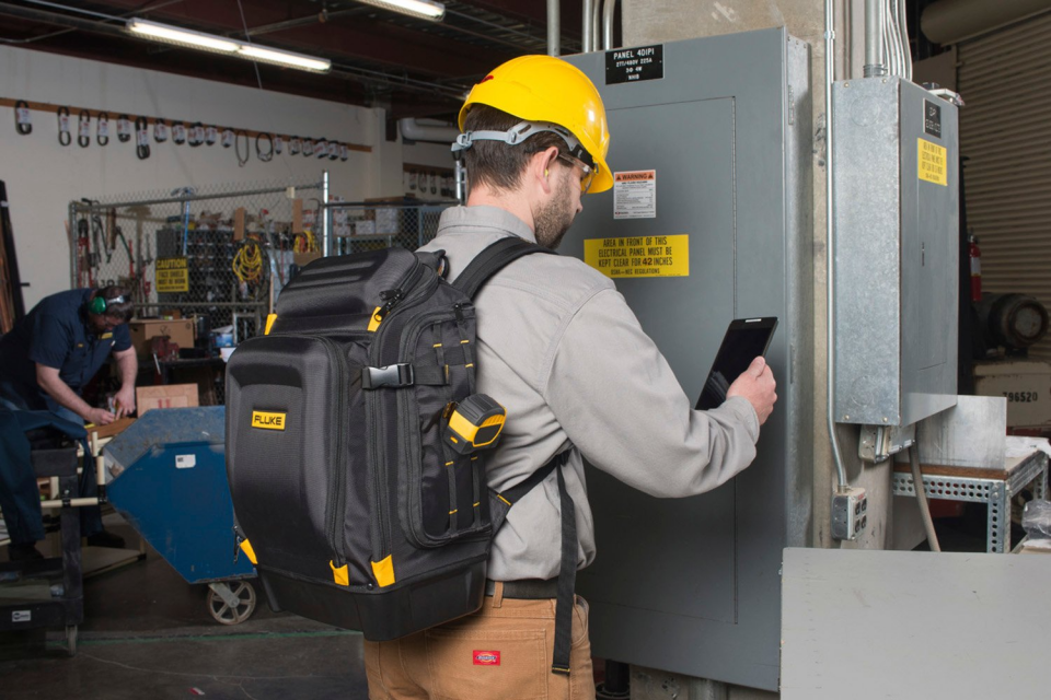 Fluke Pack30 Profesyonel Aletler İçin Sırt Çantası