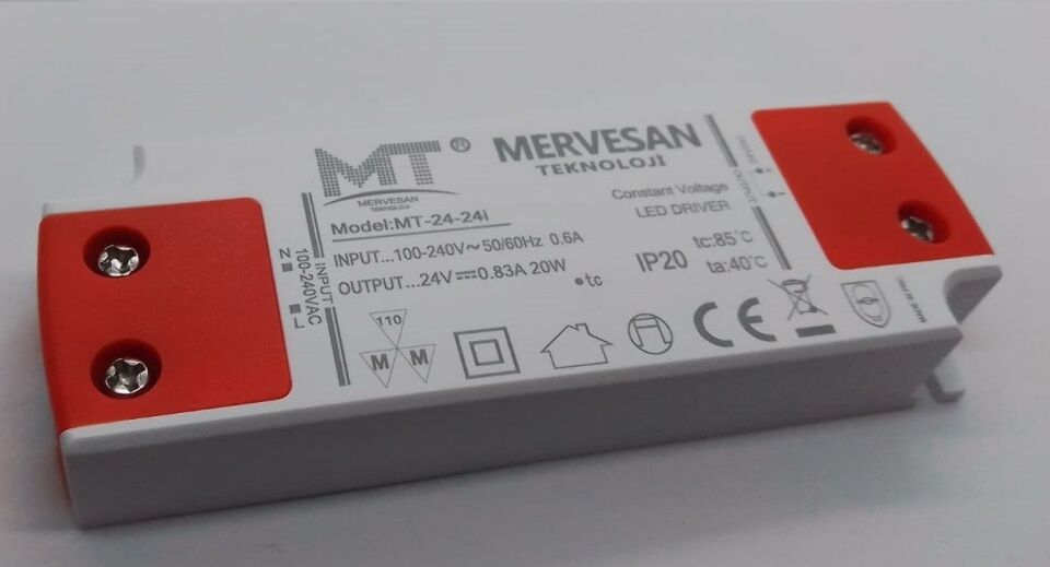 Mervesan 24W 24V 1A Plastik Kasa Sabit Voltaj AC/DC (SMPS) Adaptör MT-24-24İ