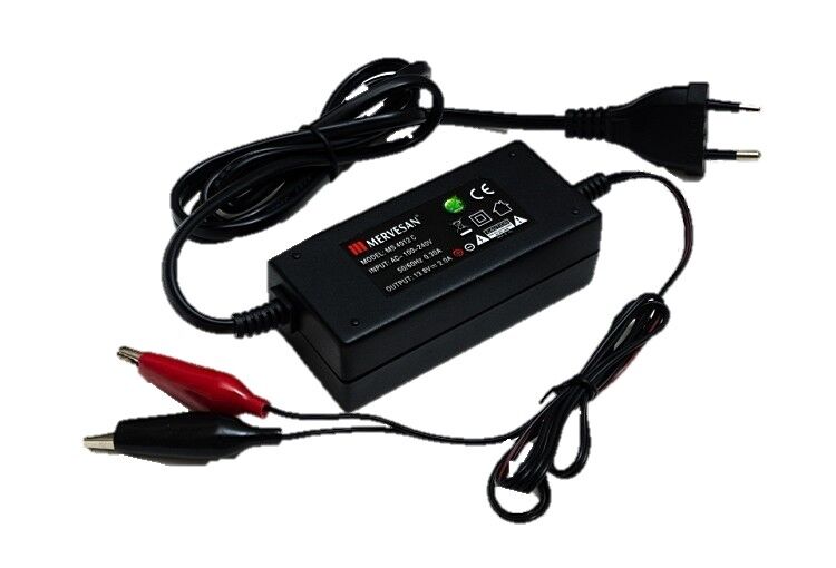 Mervesan MT-7024C 2.5 A 27.6~28.4 V AC/DC (SMPS) LI-ION (LITYUM IYON)/Kurşun Asit (SLA) Akü Şarj Adaptör